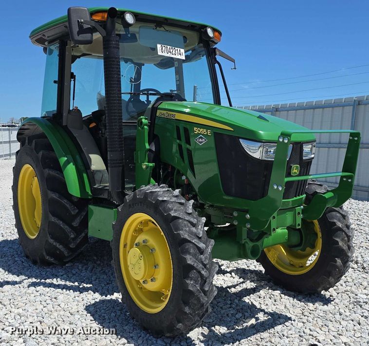 image for item YA0681 2021 John Deere 5055E MFWD tractor