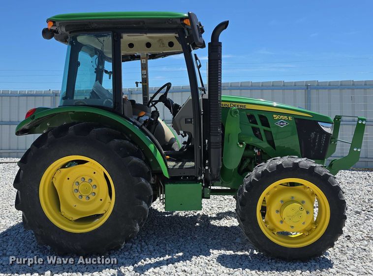 image for item YA0681 2021 John Deere 5055E MFWD tractor