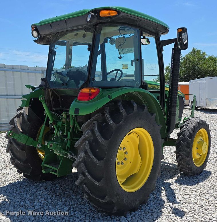 image for item YA0681 2021 John Deere 5055E MFWD tractor