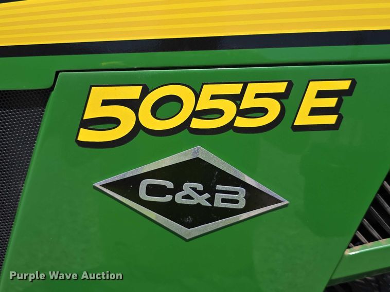 image for item YA0681 2021 John Deere 5055E MFWD tractor
