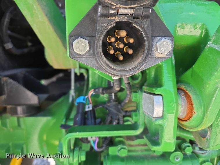 image for item YA0681 2021 John Deere 5055E MFWD tractor