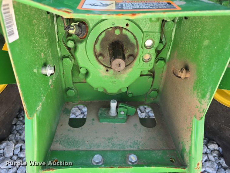 image for item YA0681 2021 John Deere 5055E MFWD tractor