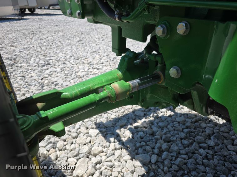 image for item YA0681 2021 John Deere 5055E MFWD tractor