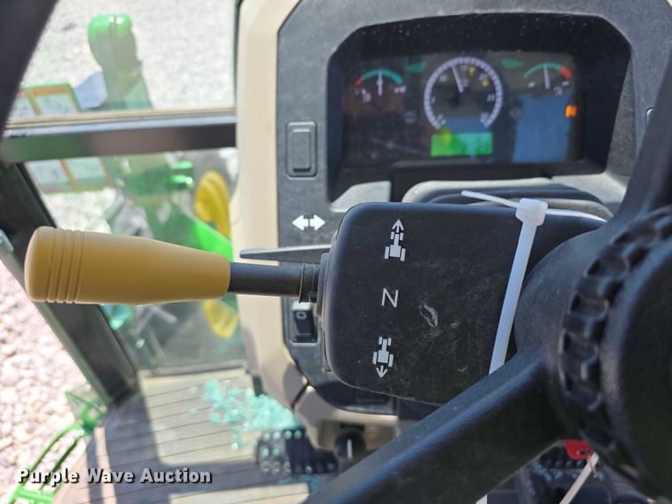 image for item YA0681 2021 John Deere 5055E MFWD tractor