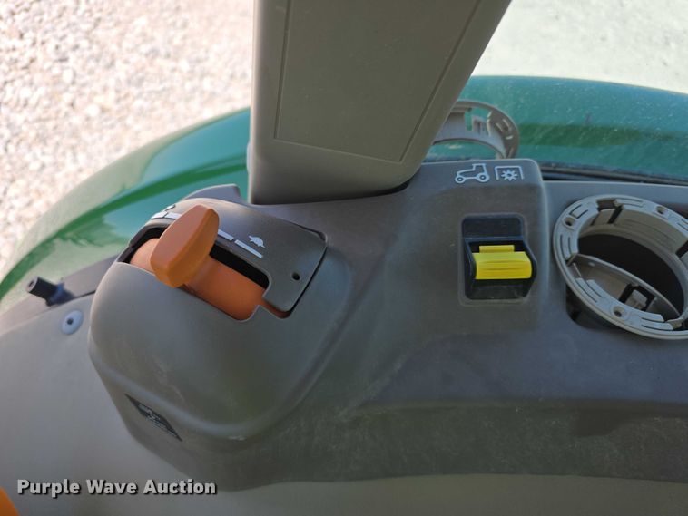 image for item YA0681 2021 John Deere 5055E MFWD tractor