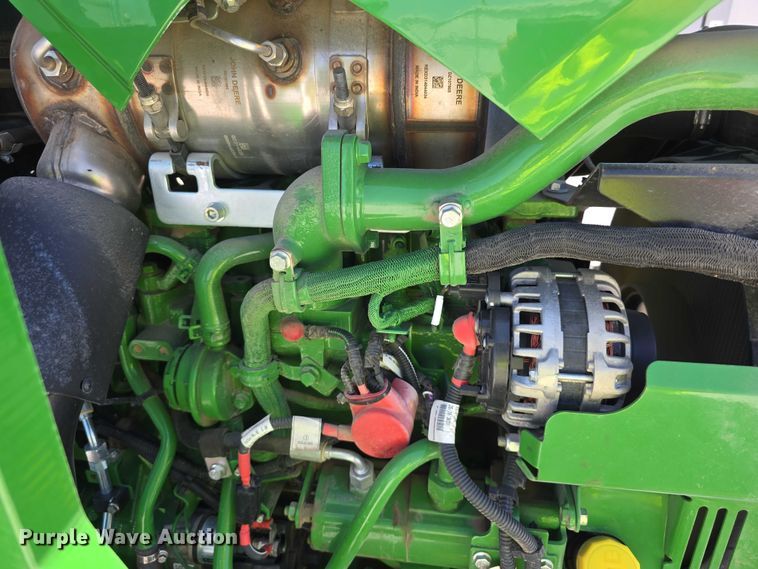 image for item YA0681 2021 John Deere 5055E MFWD tractor