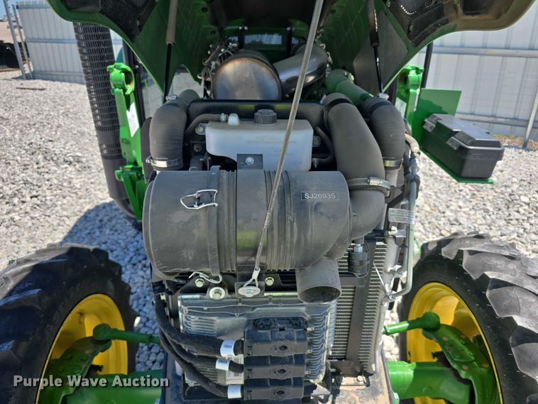image for item YA0681 2021 John Deere 5055E MFWD tractor