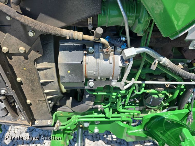 image for item YA0681 2021 John Deere 5055E MFWD tractor