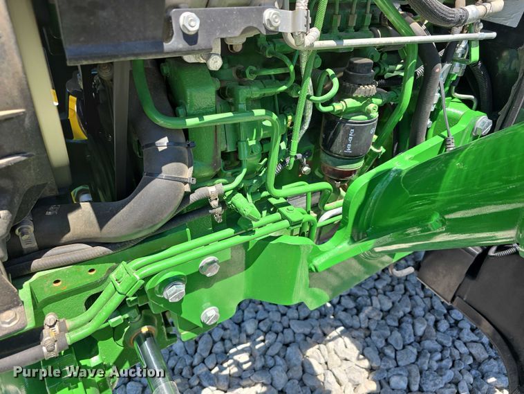 image for item YA0681 2021 John Deere 5055E MFWD tractor