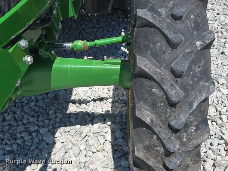 image for item YA0681 2021 John Deere 5055E MFWD tractor