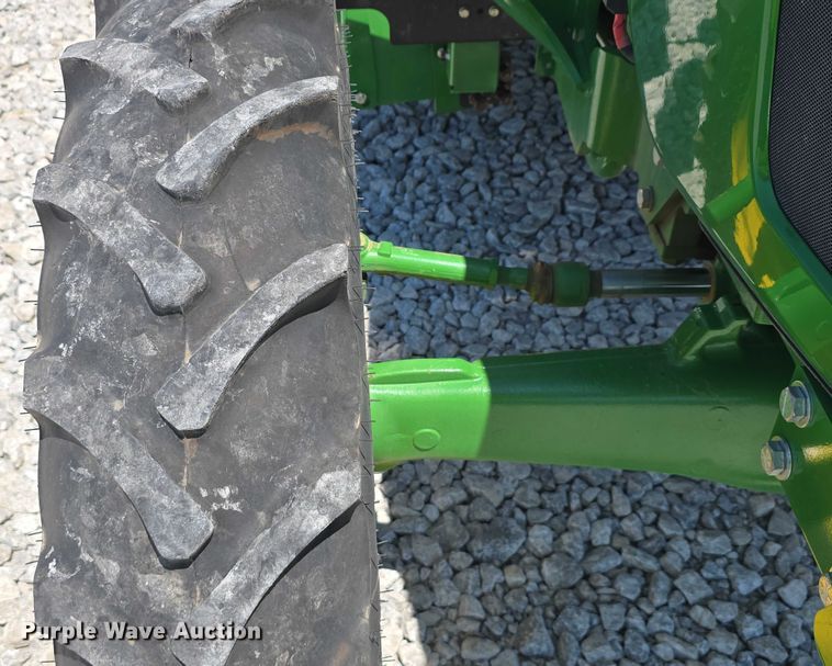 image for item YA0681 2021 John Deere 5055E MFWD tractor