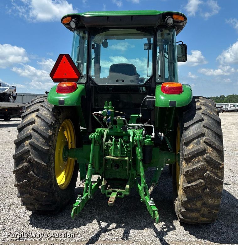 image for item YA0684 2015 John Deere 6105D MFWD tractor