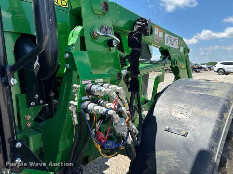 image for item YA0684 2015 John Deere 6105D MFWD tractor