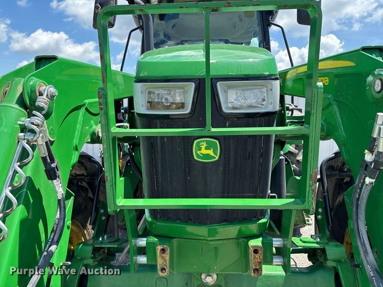 image for item YA0684 2015 John Deere 6105D MFWD tractor