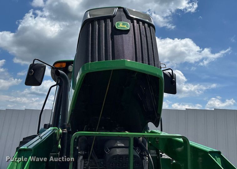 image for item YA0684 2015 John Deere 6105D MFWD tractor