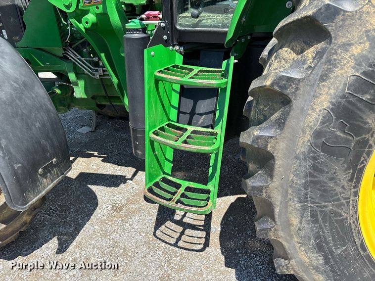image for item YA0684 2015 John Deere 6105D MFWD tractor