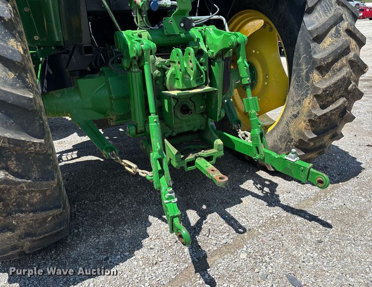 image for item YA0684 2015 John Deere 6105D MFWD tractor