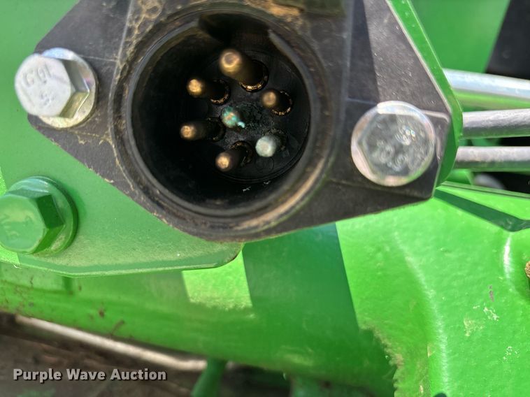 image for item YA0684 2015 John Deere 6105D MFWD tractor