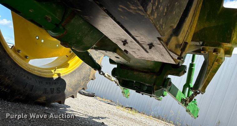 image for item YA0684 2015 John Deere 6105D MFWD tractor