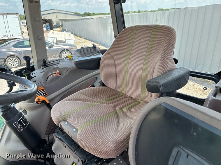 image for item YA0684 2015 John Deere 6105D MFWD tractor