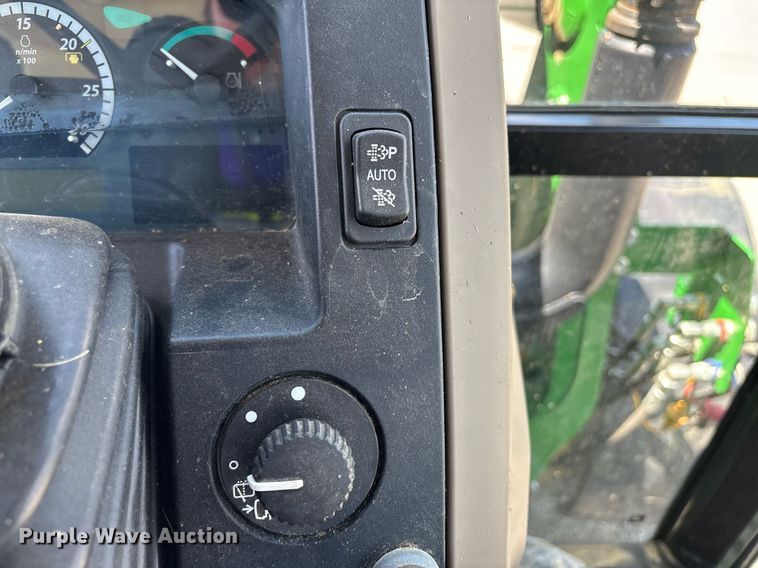 image for item YA0684 2015 John Deere 6105D MFWD tractor