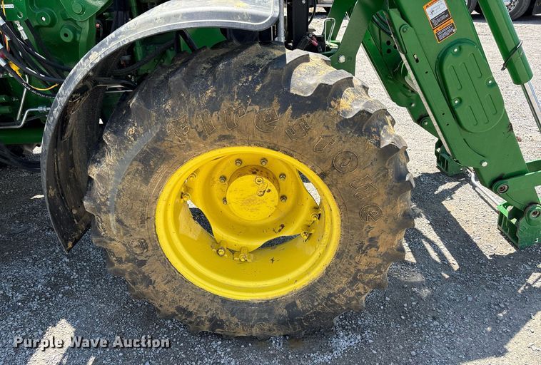 image for item YA0684 2015 John Deere 6105D MFWD tractor