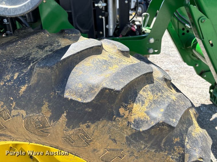 image for item YA0684 2015 John Deere 6105D MFWD tractor