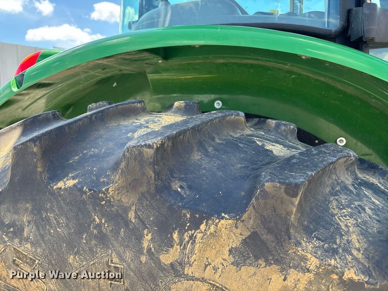 image for item YA0684 2015 John Deere 6105D MFWD tractor