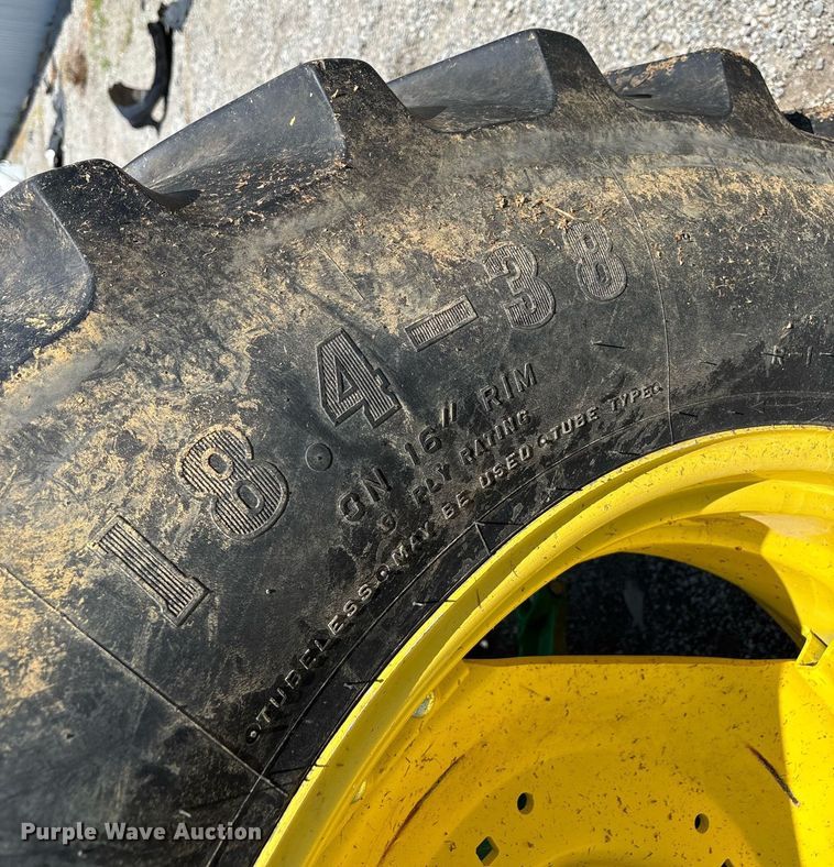 image for item YA0684 2015 John Deere 6105D MFWD tractor