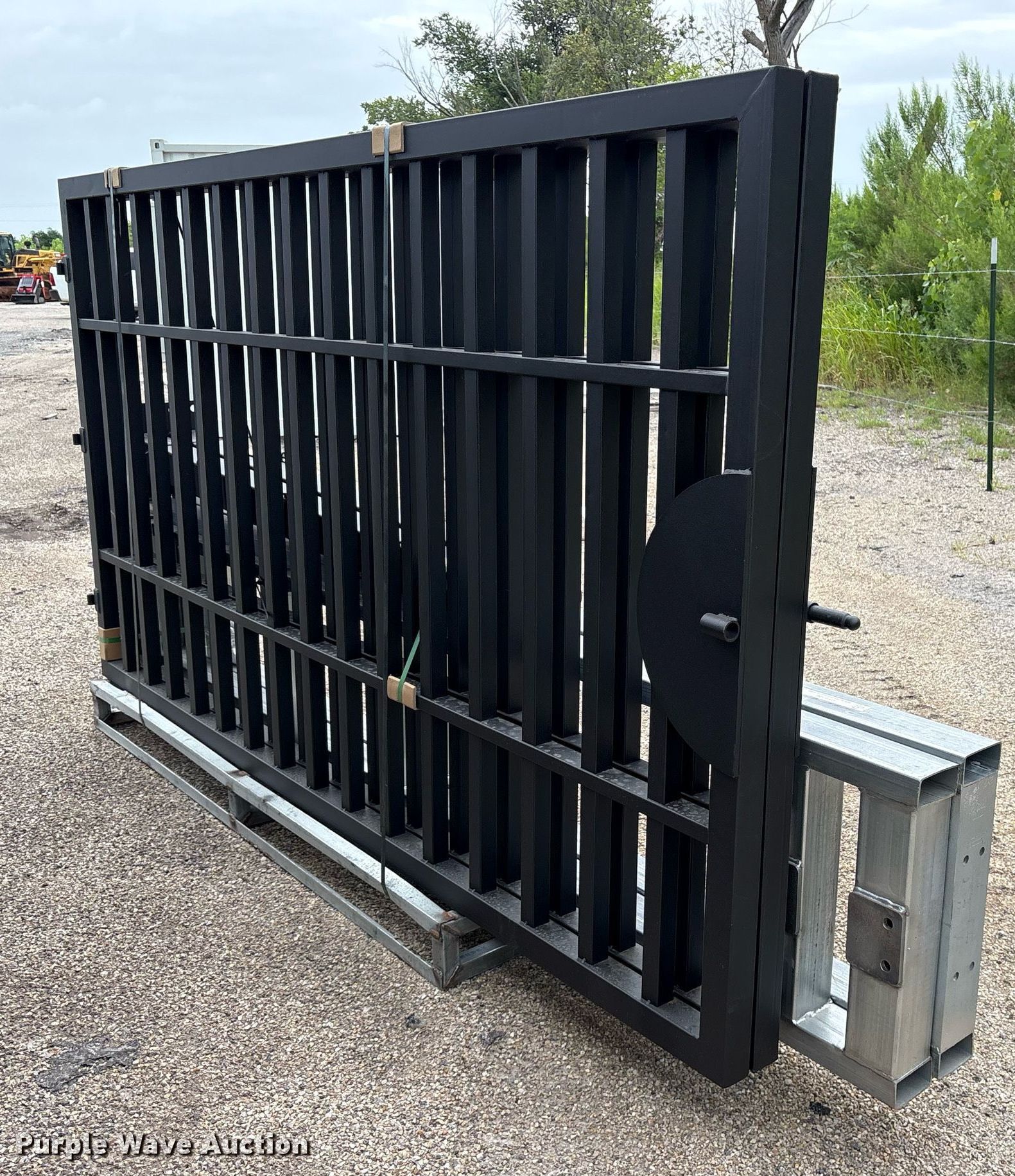 EINGP F20 manual swing gate in Wilmer, TX | Item DY0720 for