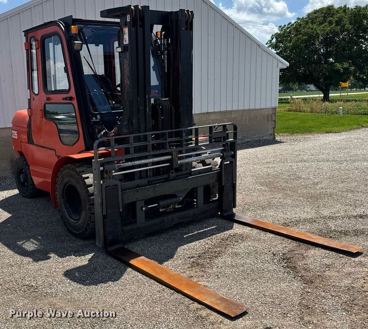 image for item DI9076 2023 Viper FD50 forklift