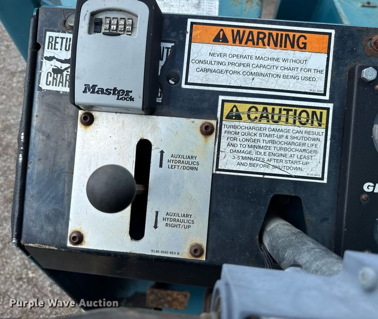 image for item DI9077 2005 Gradall 534D9-45 telehandler