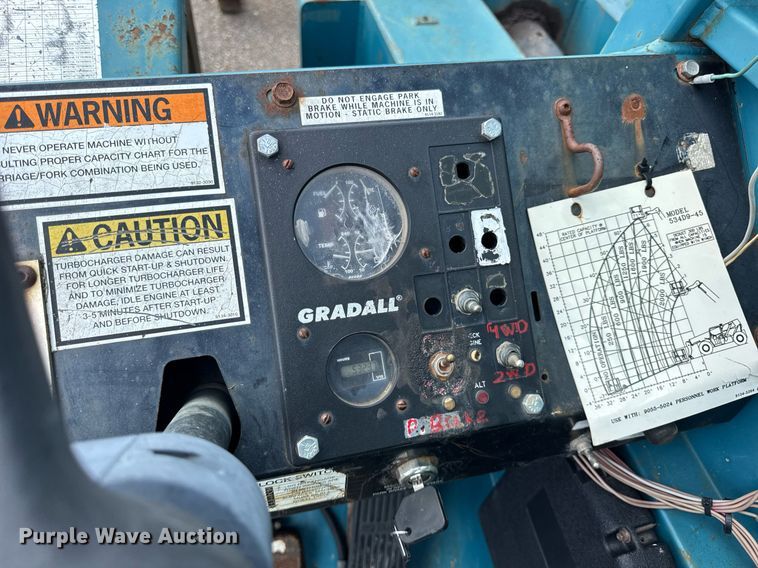 image for item DI9077 2005 Gradall 534D9-45 telehandler