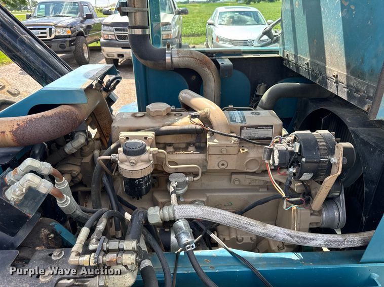 image for item DI9077 2005 Gradall 534D9-45 telehandler