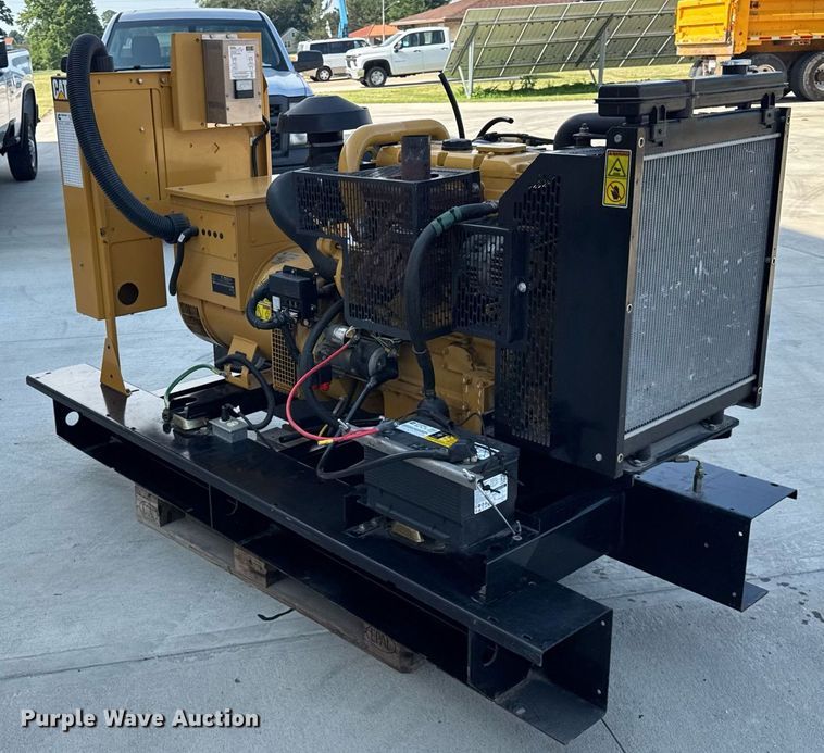 image for item DI9112 2007 Caterpillar D60-4 generator