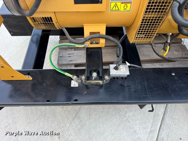 image for item DI9112 2007 Caterpillar D60-4 generator