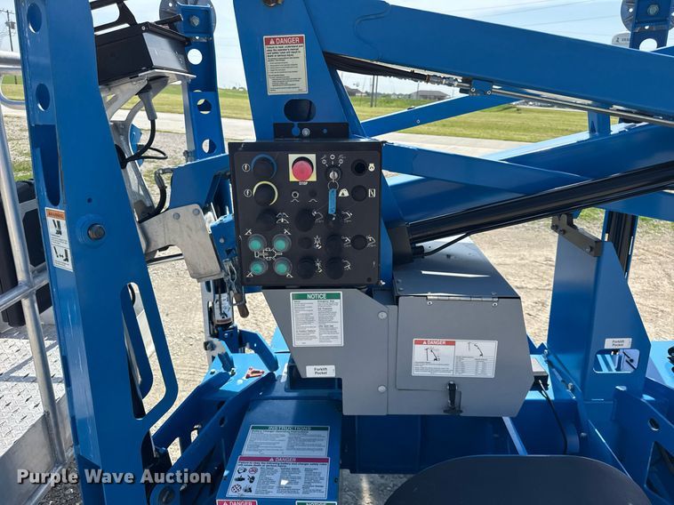 image for item DI9147 2018 Genie TZ34/20 boom lift