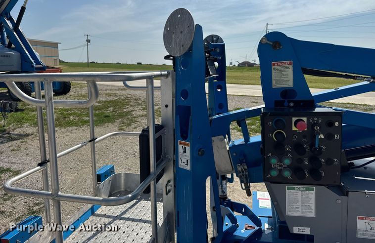 image for item DI9147 2018 Genie TZ34/20 boom lift