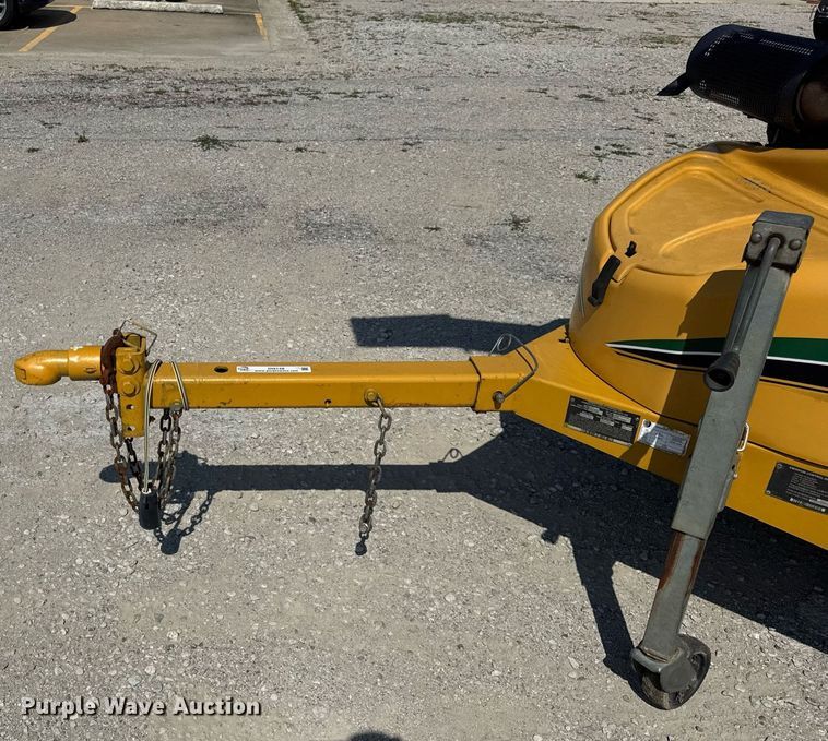 image for item DI9148 2013 Vermeer BC600XL wood chipper