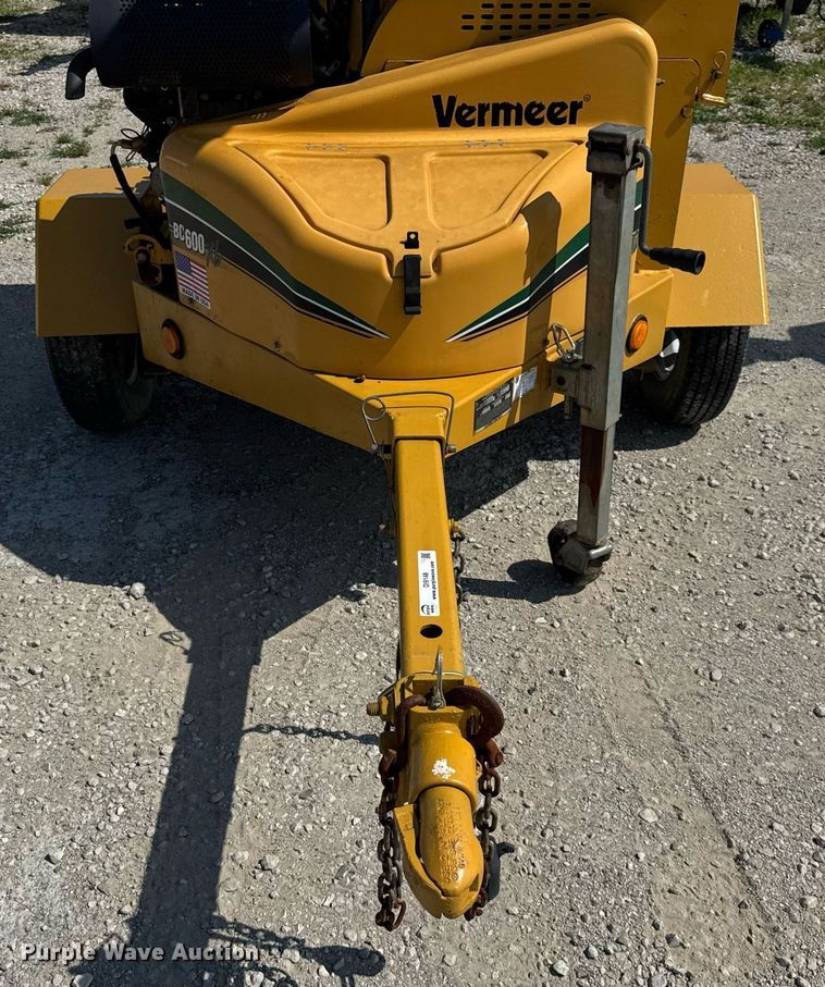 image for item DI9148 2013 Vermeer BC600XL wood chipper