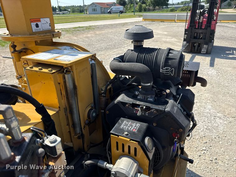 image for item DI9148 2013 Vermeer BC600XL wood chipper