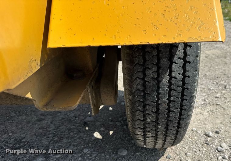 image for item DI9148 2013 Vermeer BC600XL wood chipper