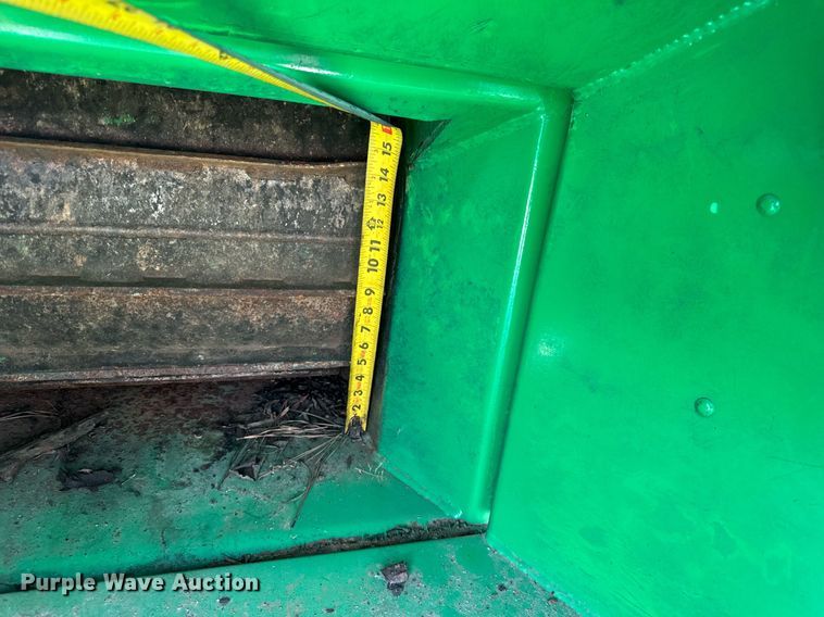 image for item DI9172 2002 Vermeer BC1000XL wood chipper