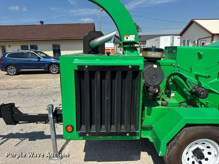 image for item DI9172 2002 Vermeer BC1000XL wood chipper