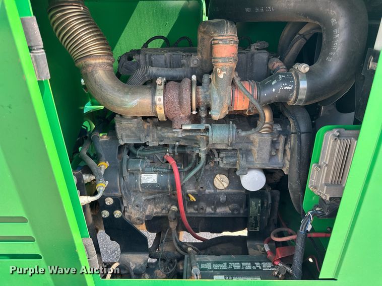 image for item DI9172 2002 Vermeer BC1000XL wood chipper