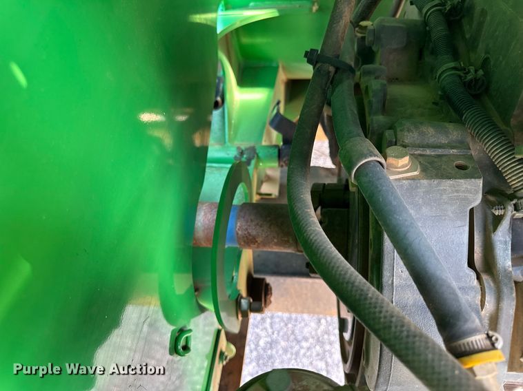 image for item DI9172 2002 Vermeer BC1000XL wood chipper