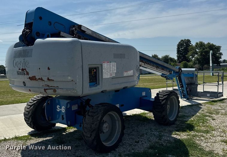 image for item DI9189 2008 Genie S65 boom lift