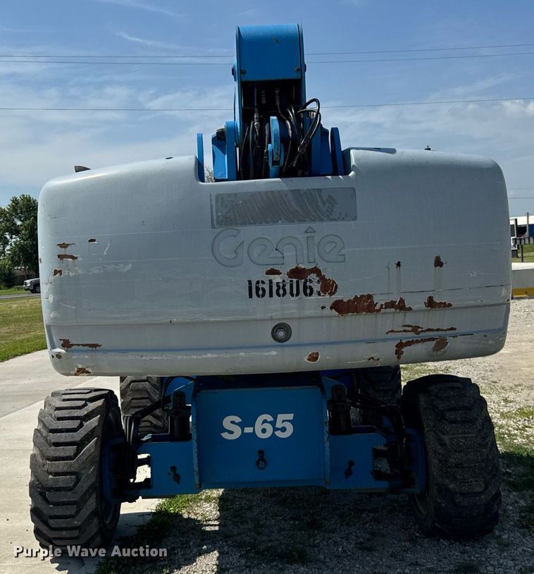 image for item DI9189 2008 Genie S65 boom lift