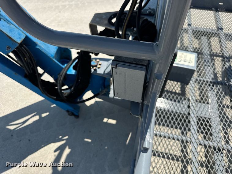 image for item DI9189 2008 Genie S65 boom lift