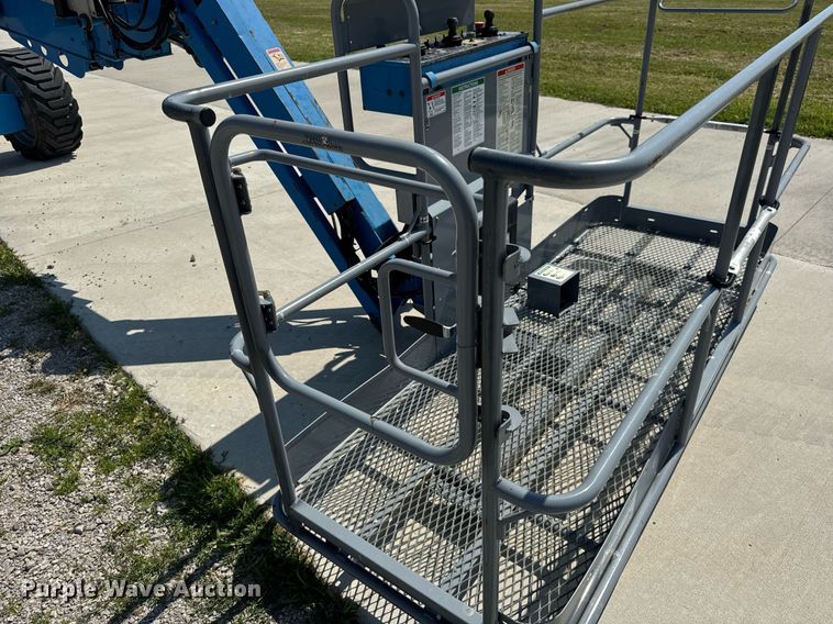 image for item DI9189 2008 Genie S65 boom lift